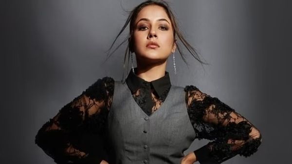 Shehnaaz Gill: फिर शहनाज के हाथों लगी बड़ी फिल्म, जल्द सामने आएंगी सारी जानकारी, फैंस हुए खुश