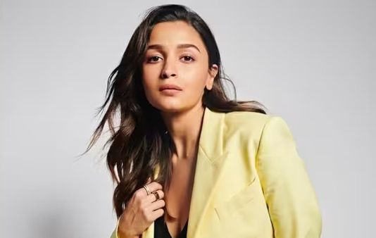Met Gala 2023: प्रियंका और दीपिका के बाद ये हसीना भी मेट गाला में बरपाएगी कहर? हाल ही में बनी है मां!