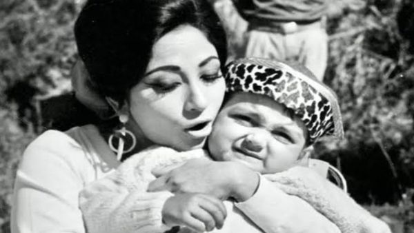 तस्वीर में माला सिन्हा की गोद में बैठा बच्चा फिल्मों में हुआ फ्लॉप, ओटीटी पर बाबा बनकर बटोरी सुर्खियां