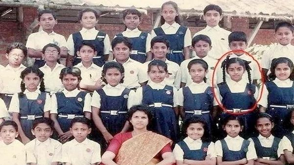 फिल्म में दर्दनाक हुई थी इस एक्ट्रेस की मौत, सलमान-अक्षय की रह चुकी हैं हीरोइन, बिंदी वाली बच्ची को पहचाना?