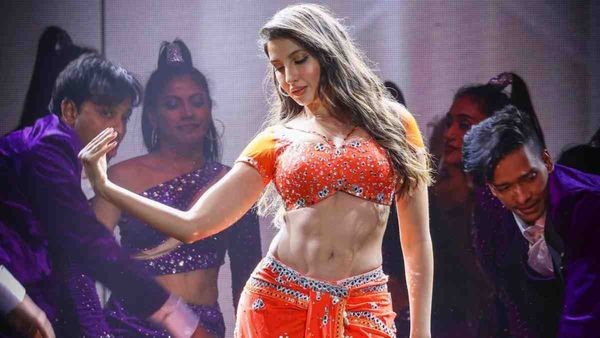 IIFA 2023: नोरा फतेही बिखेरेंगी हेलेन के गानों का जलवा, विटेंज लुक के साथ स्टेज पर आग लगाने को तैयार