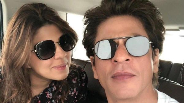 Shahrukh Khan की मैनेजर पूजा ददलानी की मोटी सैलेरी सुनकर आपके होश उड़ जाएंगे, जीती हैं लग्ज़री लाइफ!