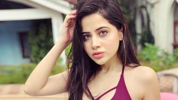 Urfi Javed का खौला खून, महिला पहलवानों की फर्जी तस्वीर वायरल करने वालों को लगाई लताड़!