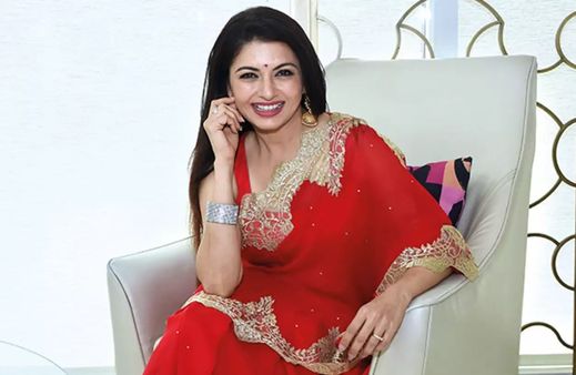 Bhagyashree: राजघराने से ताल्लुक रखती हैं भाग्यश्री, शाही जिंदगी के बारे में जानिए सबकुछ