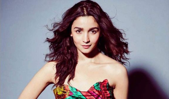 Alia Bhatt: नेपोटिज्म पर आलिया भट्ट ने तोड़ी चुप्पी, 'हां, मुझे इसका फ़ायदा मिला, लेकिन...'