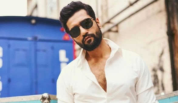 Vicky Kaushal Birthday: चॉल से सुपरस्टार बनने तक का सफर करने वाले विक्की की नेटवर्थ में बारें में जाने सच