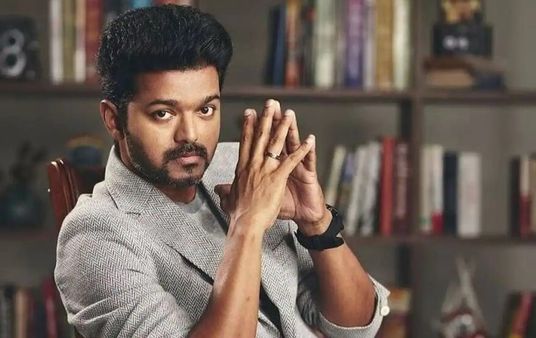 Thalapathy Vijay: सबको पीछे छोड़ विजय थलापति बने भारत के हाईएस्ट पेड एक्टर, फीस जानकार आप भी हो जाएंगे हैरान
