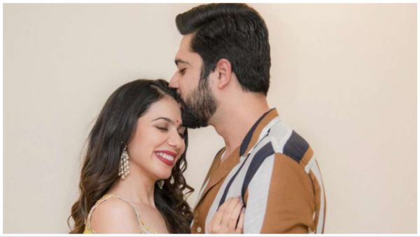 Bigg Boss OTT 2: रोका होने के एक महीने बाद ही एक्टर ने दिया मंगेतर को धोखा, फिर शादी से पहले की ऐसी हरकत कि...