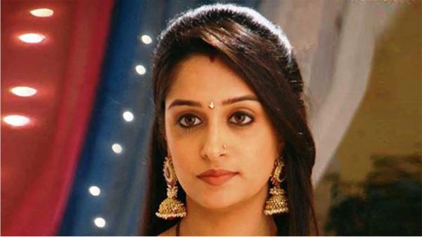 घर बैठे पैसे छाप रही हैं ये हीरोइने! काम मिलना हुआ बंद तो कमाई के लिए निकाला ये तोड़.. ना मेकअप.. ना शूटिंग