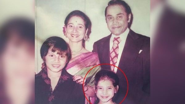 गोविंदा की मां ने ठुकराया,धर्मेंद्र ने भी बहू बनाने से किया इनकार फोटो में दिख रही ये क्यूट लड़की थी 90sकी जान