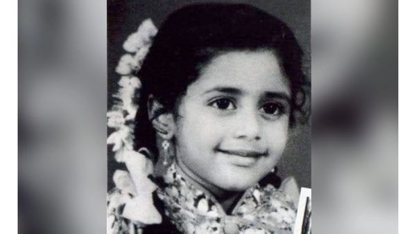 शादीशुदा पर आया दिल, 80s में रहीं लिव इन में... इस सुपरस्टार को पहचाना मुश्किल