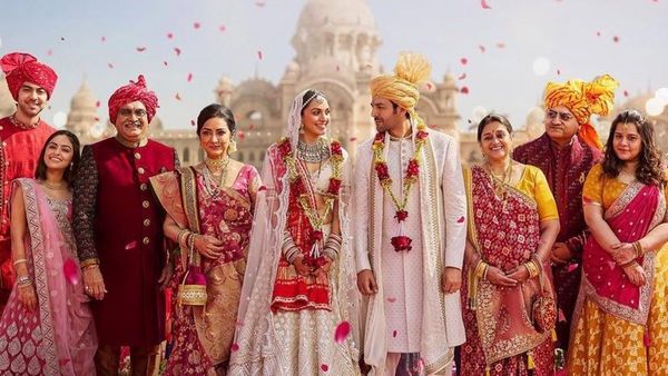 SatyaPrem Ki Katha Box Office Day 1: कार्तिक- कियारा की फिल्म ने ली अच्छी शुरुआत, वीकेंड पर होगा धमाका!