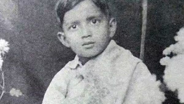 एक वक़्त पर था नक्सली, फिर हुई श्रीदेवी से शादी, पहली फिल्म से ही बना सुपरस्टार बना ये बच्चा