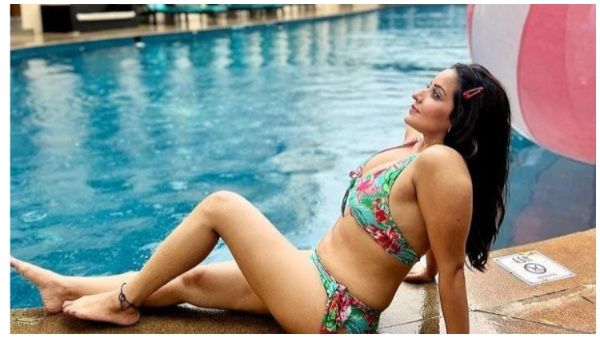 भोजपुरी एक्ट्रेस ने पहनी बिकिनी तो मच गया बवाल, फैंस जूम करके देख रहे हैं तस्वीरें!