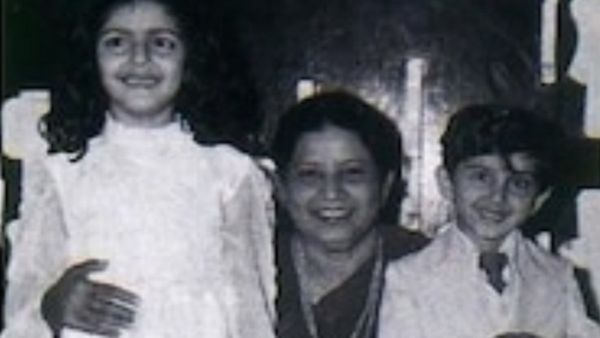 बॉलीवुड के ग्रीक गॉड को पहली फ़िल्म के बाद आए थे 30 हज़ार मैरिज प्रपोजल, लड़कियां भी हो गईं थी लट्टू