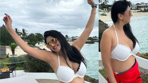 सफेद ब्रा पहने धर्मेंद की बहू मिटा रही थी गर्मी, तस्वीरें सामने आईं तो मच गया बवाल