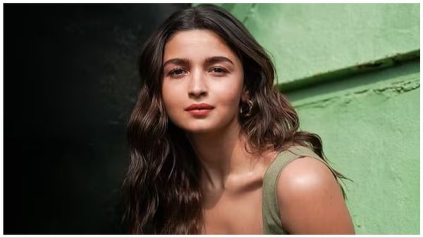 आलिया भट्ट की सफलता में लगे चार चांद, रिलायंस ने करोंड़ो में खरीदा एक्ट्रेस का क्लोदिंग ब्रांड!