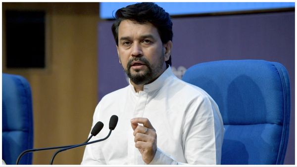 फिल्म पायरेसी पर रोकथाम के लिए सरकार ने लिया बड़ा फैसला, अनुराग ठाकुर ने बताया कानून