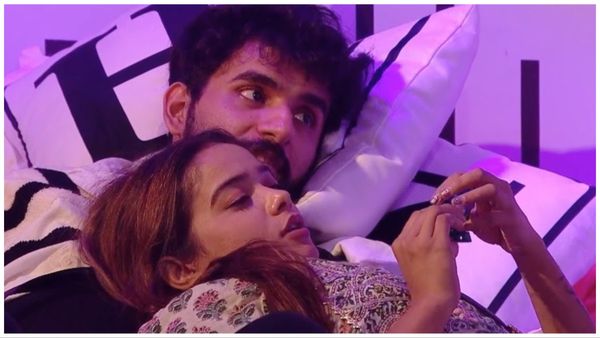 Bigg Boss OTT 2: मनीषा रानी ने अभिषेक से कह दी अपने दिल की बात, वीडियो देख फैंस के बीच हुई खलबली