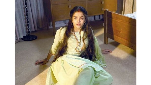 मनीषा कोइराला की वजह से कई दिनों तक लगातार रोती रहीं बिग बी की बहू, कहा- वो हर दूसरे महीने..