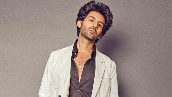 100 करोड़ी 'सत्यप्रेम की कथा' के बाद, कार्तिक आर्यन ने शुरु की अपनी अगली फिल्म- चंदू चैंपियन, शेयर की तस्वीर