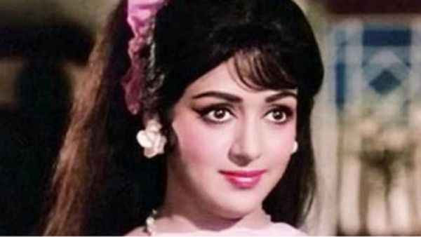 हेमा मालिनी के इस फ़िल्म को ठुकराने के बाद डायरेक्टर ने उन्ही की हमशक्ल को किया कास्ट