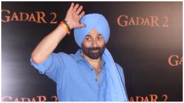 सनी देओल की फिल्म 'गदर 2' ने रच दिया इतिहास, 15 अगस्त के दिन कमाई के मामले में तोड़े सारे रिकॉर्ड