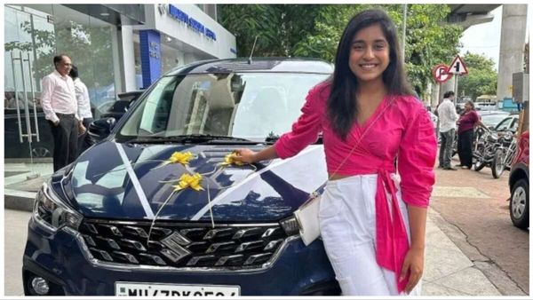 टीवी एक्ट्रेस Sumbul Touqeer khan ने खरीदी शानदार कार, सोशल मीडिया पर फैंस ने दी बधाईयां