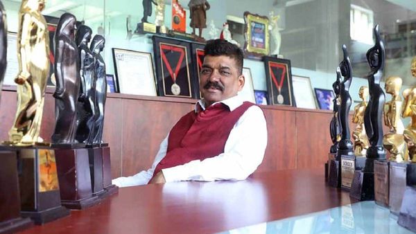 Nitin Desai- करोड़ों के कर्ज में थे नितिन देसाई, सुसाइड के बाद सामने आई चौकाने वाली खबर!