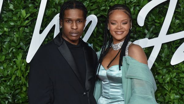 Rihanna: पॉप सिंगर रिहाना दूसरी बार बनी मां, बेटे को दिया जन्म, रैपर A$AP रॉकी के साथ है रिश्ता