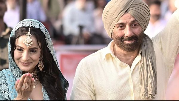 Gadar 2 starcast fees: सनी देओल ने 300 परसेंट ज़्यादा बढ़ा ली फीस, अमीषा पटेल को मिले इतने करोड़!