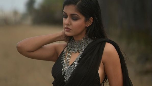 अपनी बीवी के कपड़े पहनकर घूम रहा है ये एक्टर, कहा- 'अब मैं लेडीज सेक्शन में जाकर कपड़े खरीदूंगा'