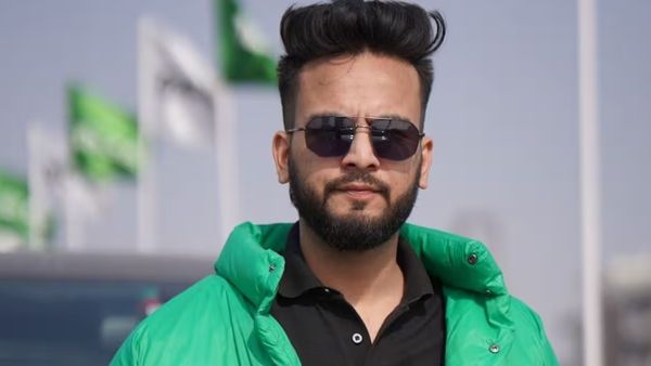 Elvish Yadav को 'आदाब' करना पड़ा भारी, भड़के फैंस बोले- 'हिंदुत्व की वजह से सपोर्ट करते हैं'