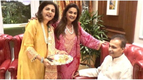 रक्षाबंधन पर अंबानी परिवार की बेटियों की लग जाती है लॉटरी, बहनों पर पैसे की बारिश करते हैं अनिल अंबानी