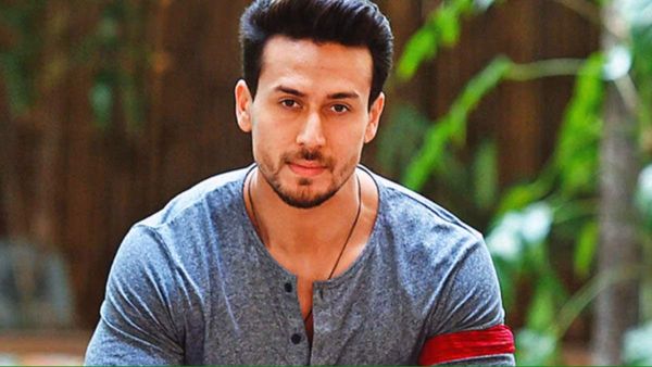 Tiger Shroff ने शेयर किया ऐसा खतरनाक वीडियो, इस घातक कॉम्बिनेशन को देखने के लोगो में उमड़ा एक्साइटमेंट