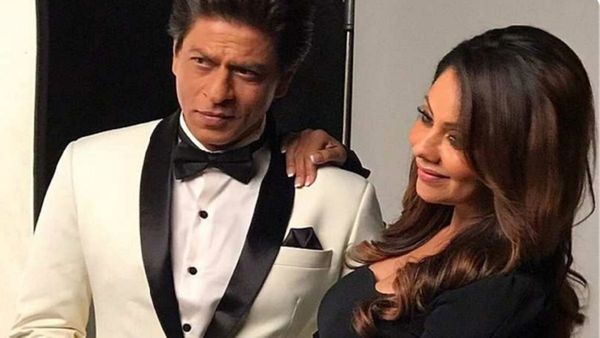 शाहरुख खान की फिल्मों फ्लॉप होने की मन्नतें करती थी पत्नी गौरी, वजह जान खौल उठेगा किंग खान के फैंस का खून!