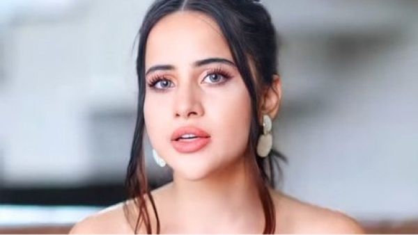 उर्फी जावेद ने कपड़े खोलकर दिखाया Nanga नाच! ऐसा नजारा देख हर तरफ मची अफरा तफरी