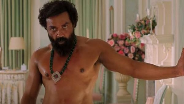 Rajesh Khanna की बेटी के साथ फ़िल्मी सफर किया शुरू, 54 साल में भी है फिट, 2 एक्टर्स के चलते करियर हुआ तबाह