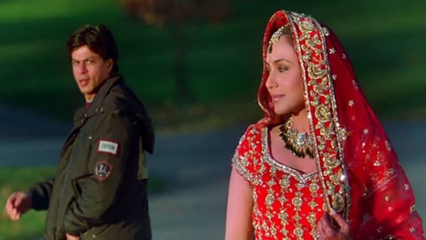 Shahrukh Khan की इस फ़िल्म के कारण टूटने लगे थे लोगों के बसे बसाए घर, रानी मुख़र्जी ने किया बड़ा खुलासा