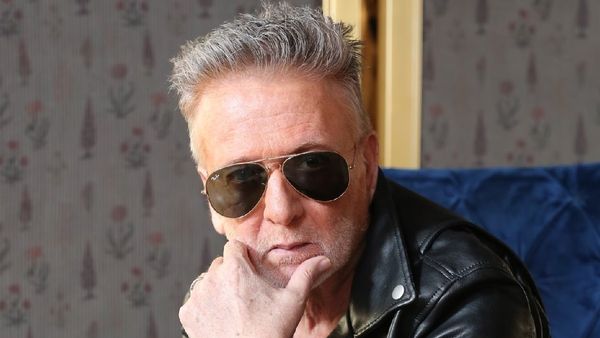 Rohit Bal- फैशन डिजायनर रोहित बल की ह्रदय गति रुकी, वेंटिलेटर पर लड़ रहे हैं मौत से जंग!