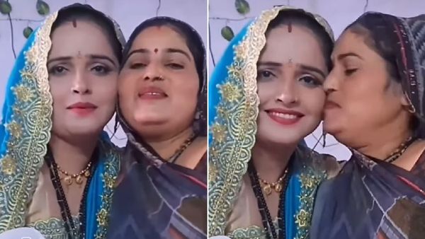 रसगुल्ला मिलते ही सीमा हैदर की सास ने किया Kiss, पाकिस्तानी बहू से अंग्रेजी में कही ये बात?