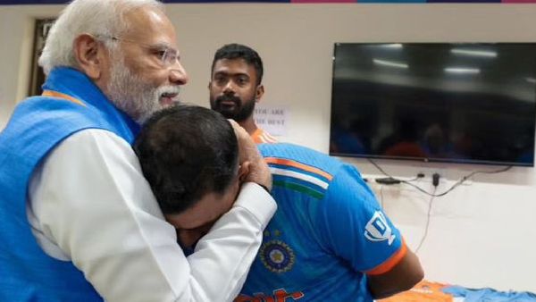 पीएम मोदी ने लगाया गले तो इमोशनल हो गए मोहम्मद शमी, दिल मजबूत करके देखें ये तस्वीर!