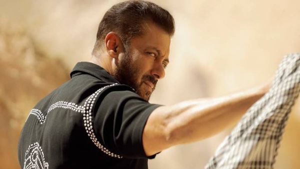 Tiger 3 Box Office In USA: ओवरसीज में सलमान खान का जलवा, एडवांस बुकिंग में टाइगर ने पठान को पछाड़ा