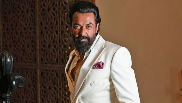 बॉलीवुड की इस हसीना के प्यार में डूब गए थे बॉबी देओल, रचाना चाहते थे शादी, इस डर के कारण आगे नहीं बढ़ी बात