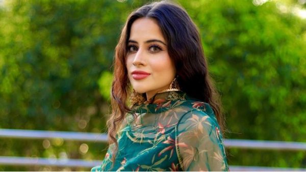 Uorfi Javed: होटल में वेटरेस बनने पर इसलिए मजबूर हुईं उर्फी जावेद, बोलीं- इन पैसों से मैं...