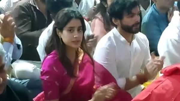 रुमर्ड बॉयफ्रेंड के साथ फिर नजर आईं जान्हवी कपूर, इस मंदिर में पहुंचकर की भस्म आरती!