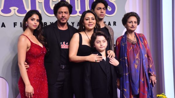 बेटी को हॉट ड्रेस में देखकर Shah Rukh Khan का 12 साल पुराना सपना हुआ साकार, वीडियो आया सामने