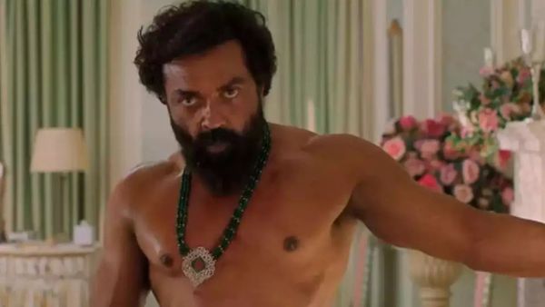 Bobby Deol ने किया अजीबोगरीब खुलासा, नशे में धुत्त होकर एक्टर करते थे ये हरकत, फिल्म में भी किया वही काम