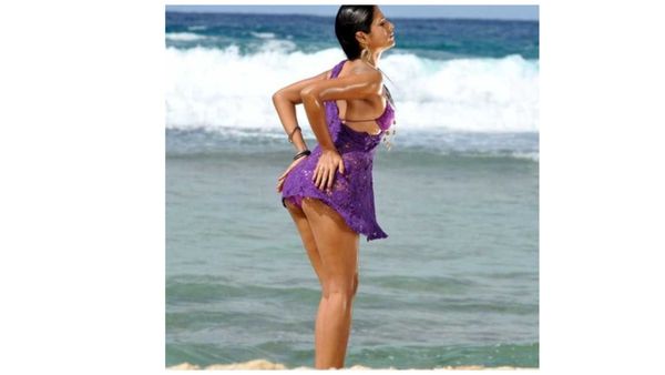 अनजान शख्स ने एक्ट्रेस को सेक्स टॉय और अंडरगारमेंट किए गिफ्ट, 2 महीने तक करता रहा...