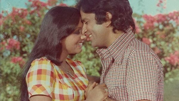 Koffee With Karan 8: Neetu Kapoor का अपने ही चचिया ससुर पर था सीक्रेट क्रश, सुनते ही करण जौहर के उड़े होश